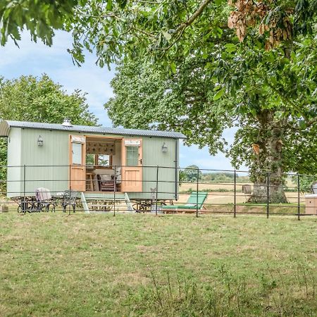 Padarn'S Hut Villa Llanbadarn Fynydd Eksteriør billede